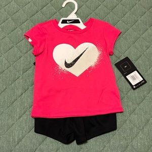 Nike Toddler Outfit Set 3T
